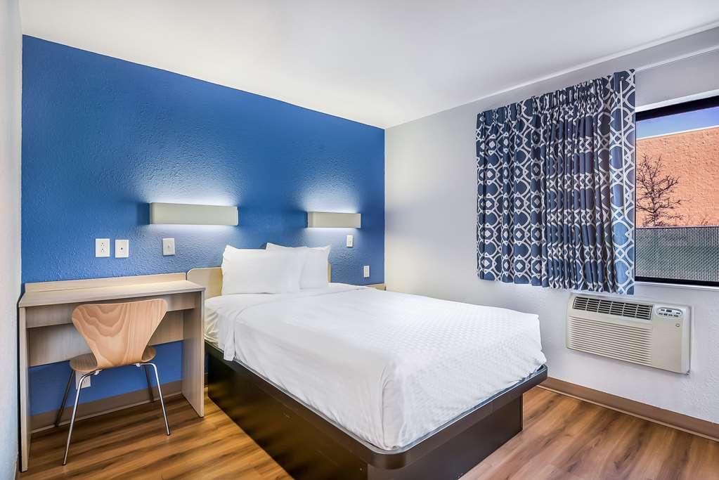 Americas Best Value Inn East Peoria Phòng bức ảnh