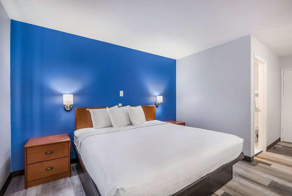 Americas Best Value Inn East Peoria Phòng bức ảnh