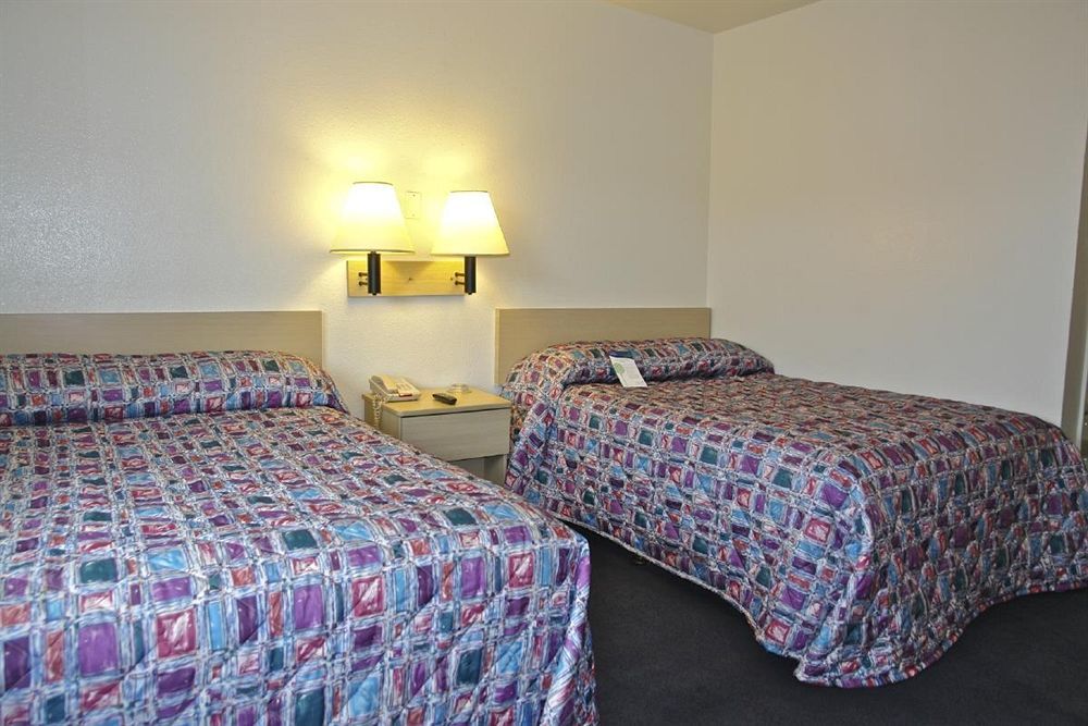 Americas Best Value Inn East Peoria Ngoại thất bức ảnh