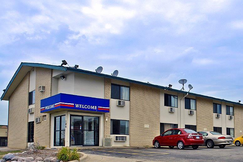 Americas Best Value Inn East Peoria Ngoại thất bức ảnh
