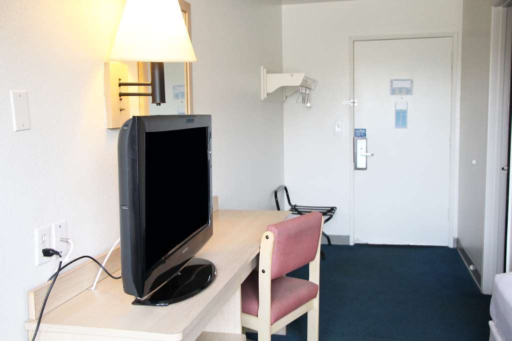 Americas Best Value Inn East Peoria Phòng bức ảnh