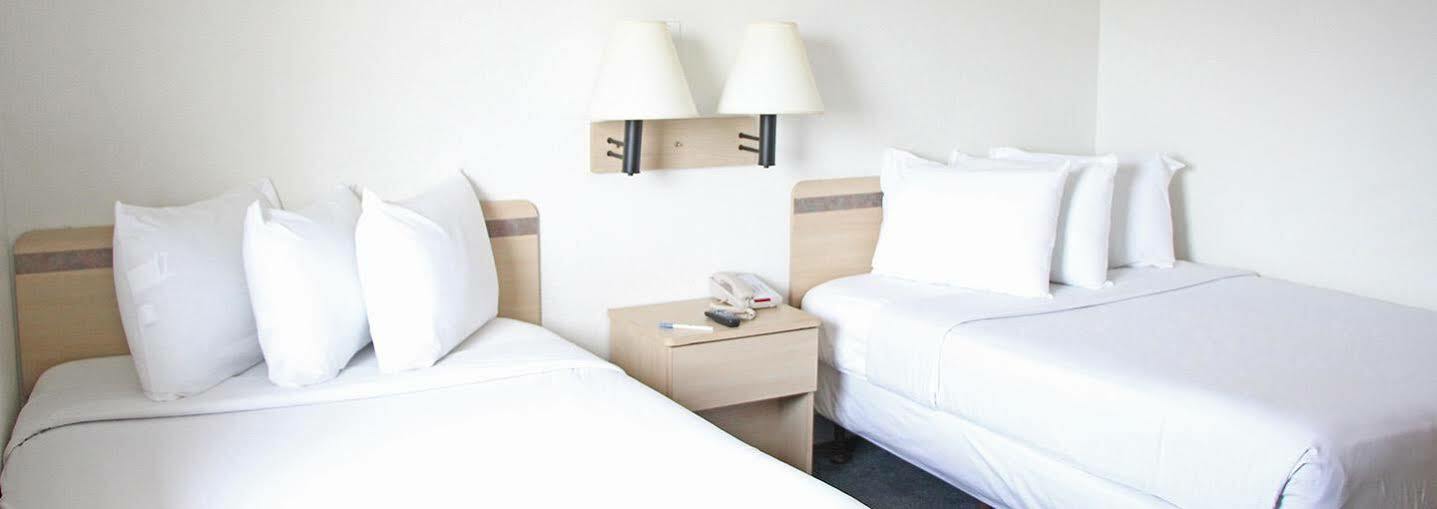 Americas Best Value Inn East Peoria Ngoại thất bức ảnh