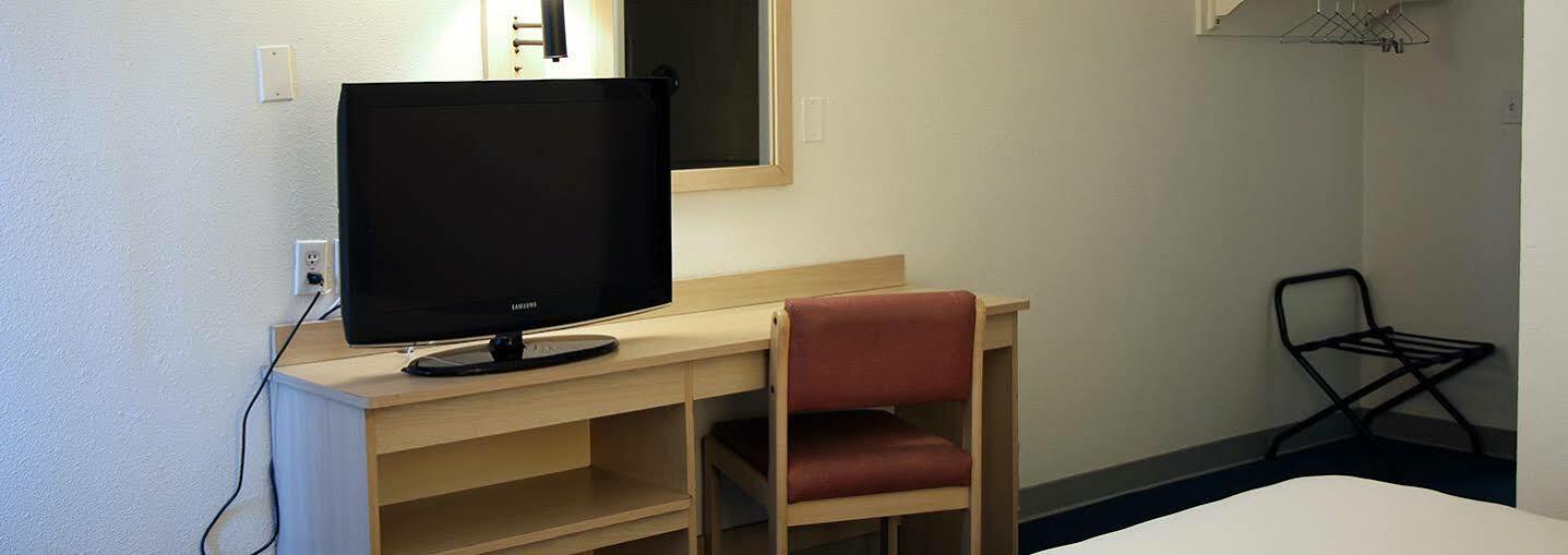Americas Best Value Inn East Peoria Ngoại thất bức ảnh